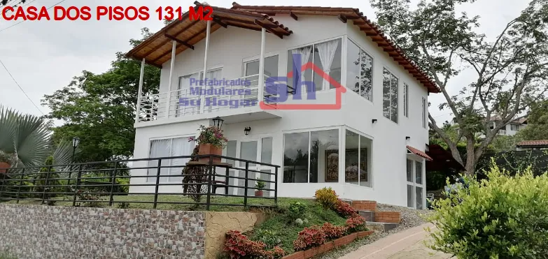 Casa dos pisos 131m2